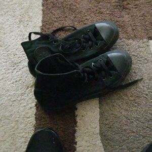 Black Converse